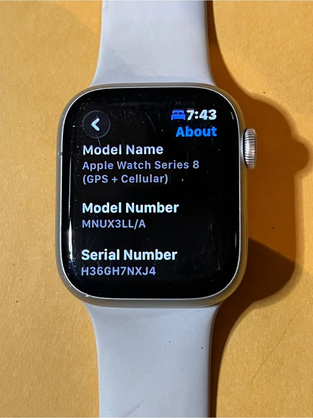 Apple Watch Series 8 (GPS + Cellular, Aluminum Case 100% Battery Health